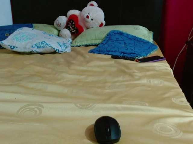 Live sex webcam photo for Daizy-cooper #272506833