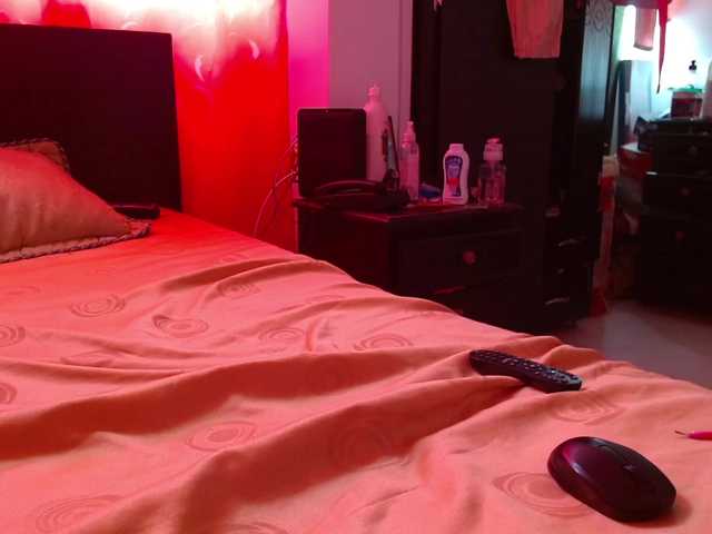 Live sex webcam photo for Daizy-cooper #272688892