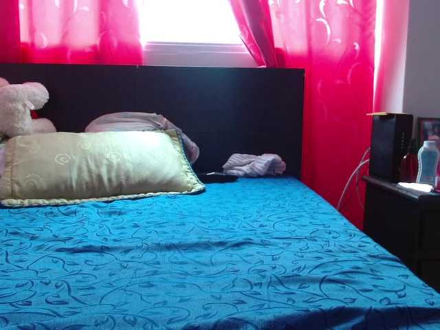 Live sex webcam photo for Daizy-cooper #272867316