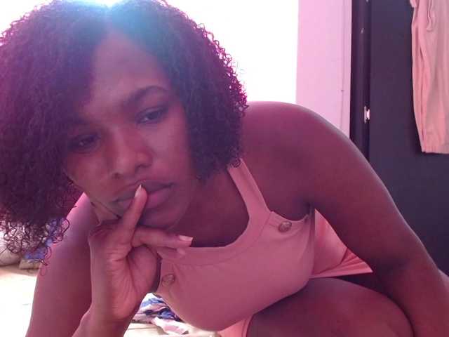 Live sex webcam photo for Daizy-cooper #272964453