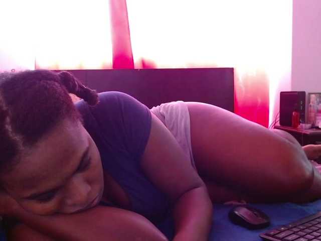 Live sex webcam photo for Daizy-cooper #273066695