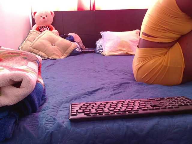 Live sex webcam photo for Daizy-cooper #273093734