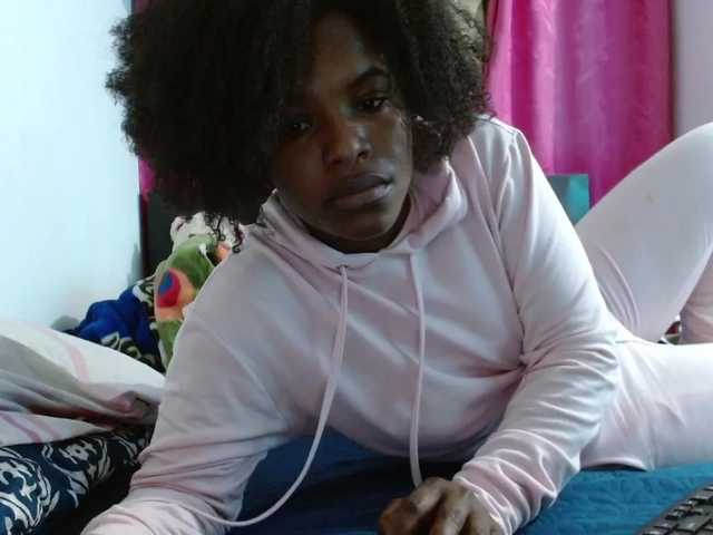 Live sex webcam photo for Daizy-cooper #273183781