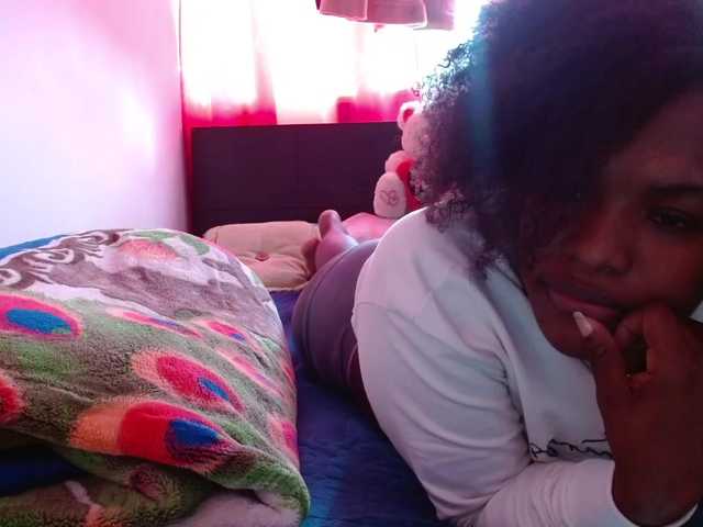 Live sex webcam photo for Daizy-cooper #273194846