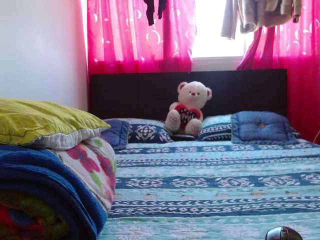 Live sex webcam photo for Daizy-cooper #273274745