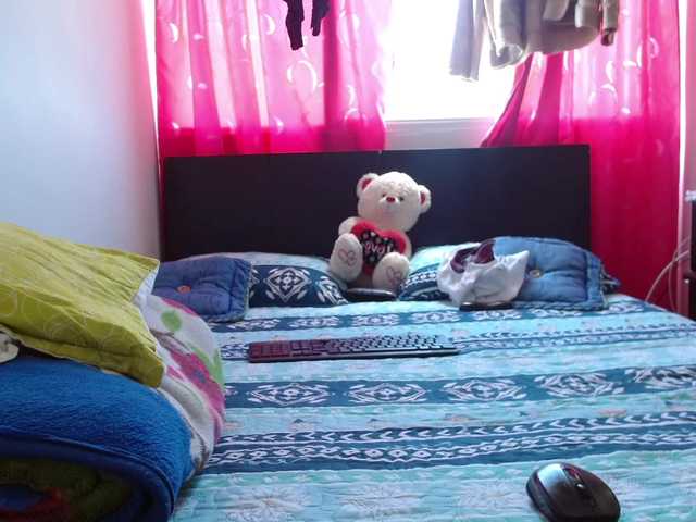 Live sex webcam photo for Daizy-cooper #273277640