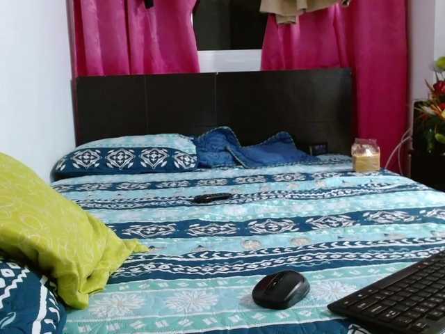 Live sex webcam photo for Daizy-cooper #273304624