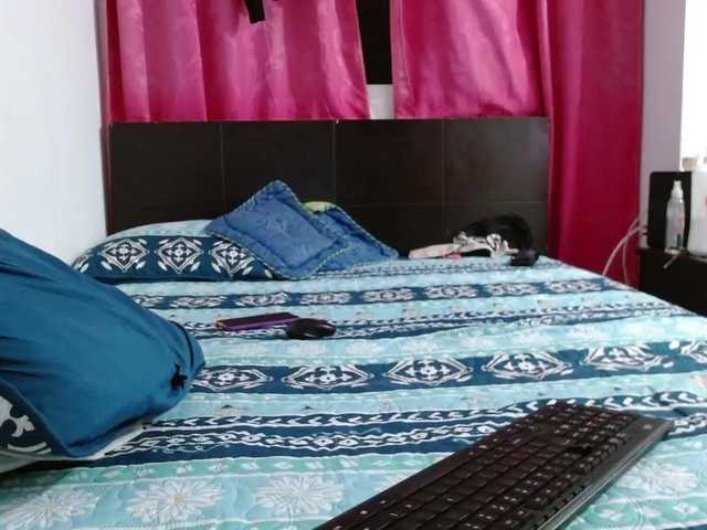 Live sex webcam photo for Daizy-cooper #273341964