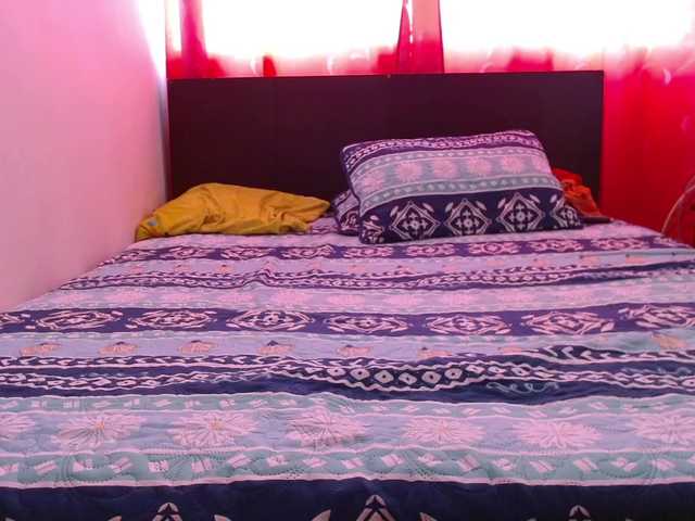 Live sex webcam photo for Daizy-cooper #273397046