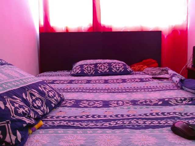 Live sex webcam photo for Daizy-cooper #273429387