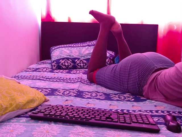 Live sex webcam photo for Daizy-cooper #273452051