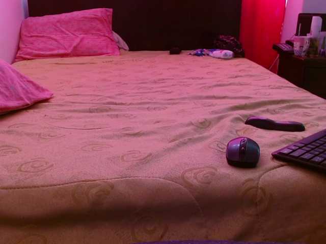 Live sex webcam photo for Daizy-cooper #273576214