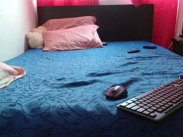 Live sex webcam photo for Daizy-cooper #273732625