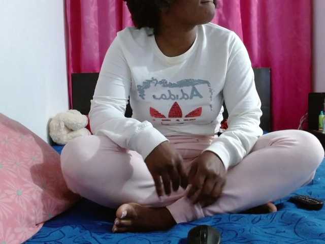 Live sex webcam photo for Daizy-cooper #273799340