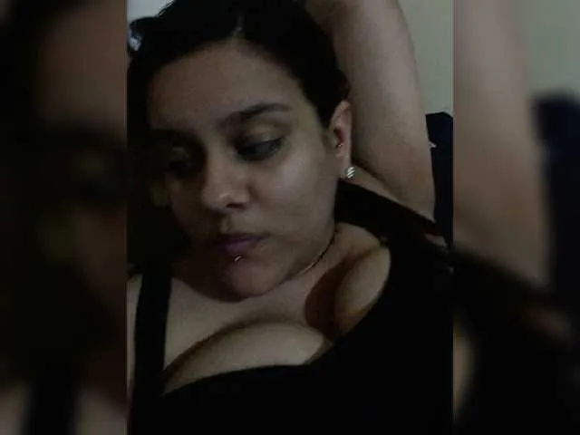 Live sex webcam photo for Dakomarrys #273184191