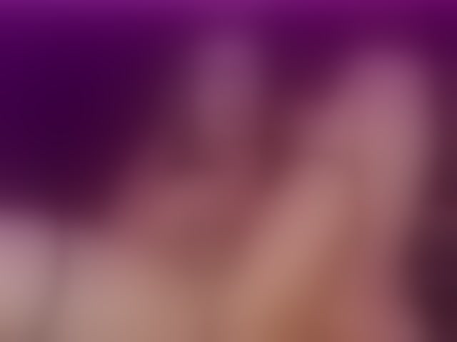 Live sex webcam photo for Daliana-Gounbolt #294228407