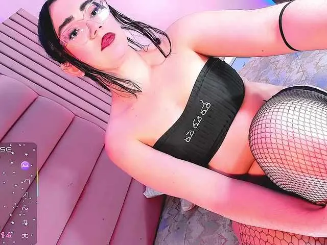 Live sex webcam photo for DalisHills #293243743