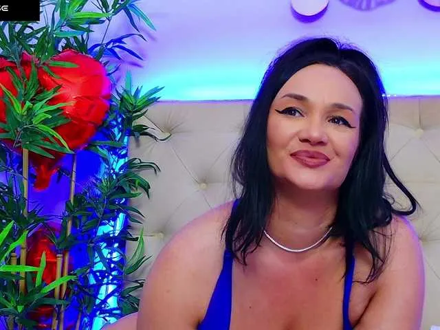 Live sex webcam photo for DaliyaArabian #290563339