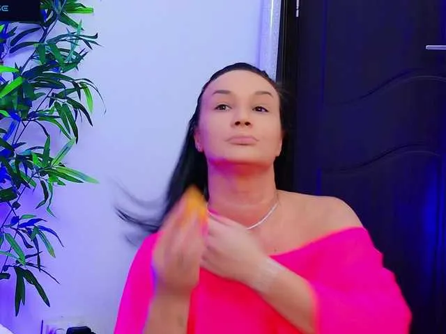 Live sex webcam photo for DaliyaArabian #290799697