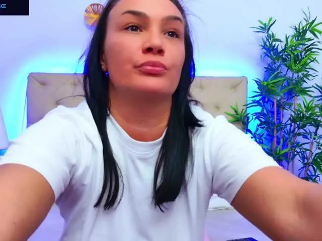 Live sex webcam photo for DaliyaArabian #290991112