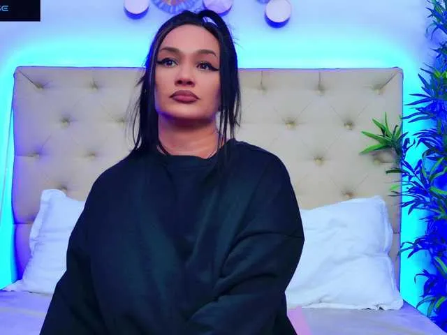 Live sex webcam photo for DaliyaArabian #290992452