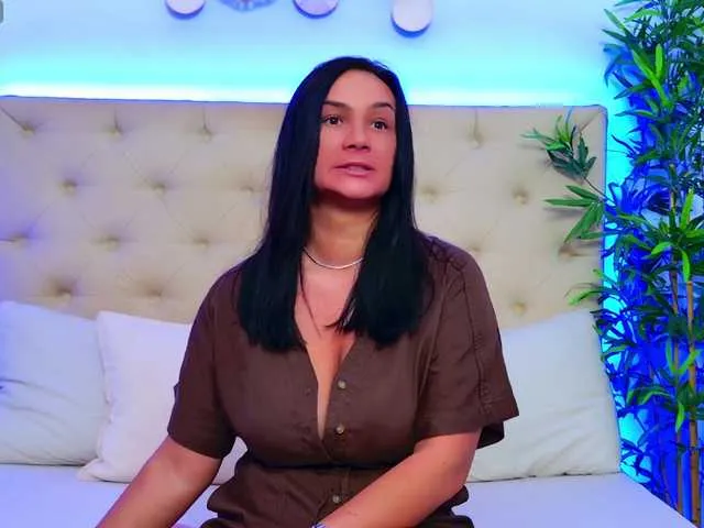 Live sex webcam photo for DaliyaArabian #291278761