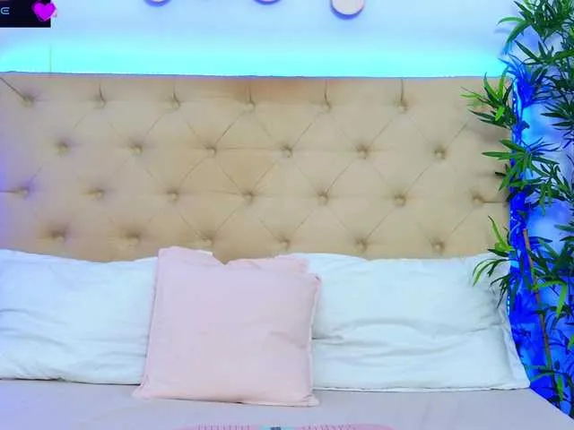 Live sex webcam photo for DaliyaArabian #291595453