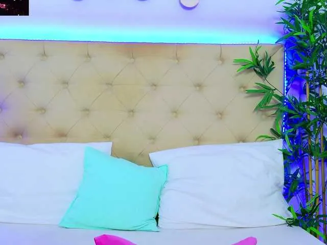 Live sex webcam photo for DaliyaArabian #292283363