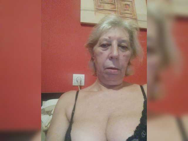 Live sex webcam photo for DamlaGRANDMILF #288073452