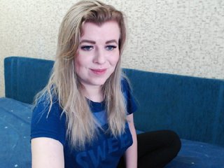 Live sex webcam photo for DanaSweet #204351741