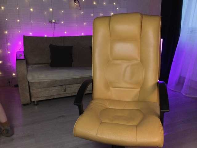 Live sex webcam photo for DanaSweet #292195455