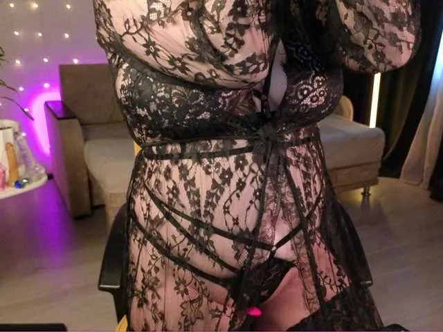 Live sex webcam photo for DanaSweet #293068415