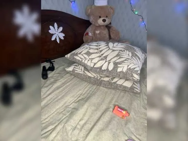 Live sex webcam photo for Dandimilk #276838635