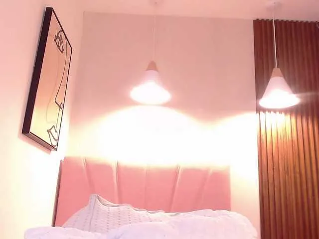 Live sex webcam photo for Daneshka-Heart #291558442