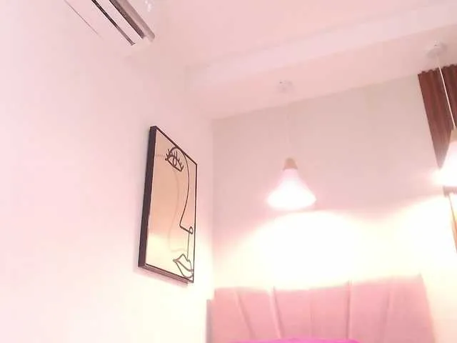 Live sex webcam photo for Daneshka-Heart #291806232