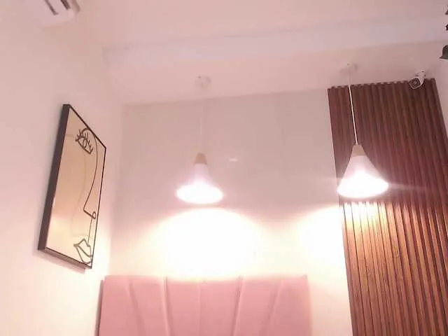 Live sex webcam photo for Daneshka-Heart #291839318