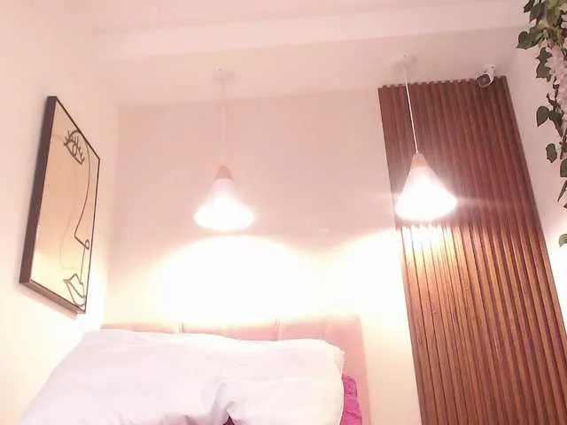 Live sex webcam photo for Daneshka-Heart #291841590