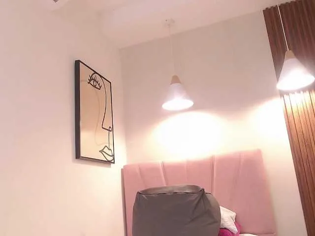 Live sex webcam photo for Daneshka-Heart #291853523