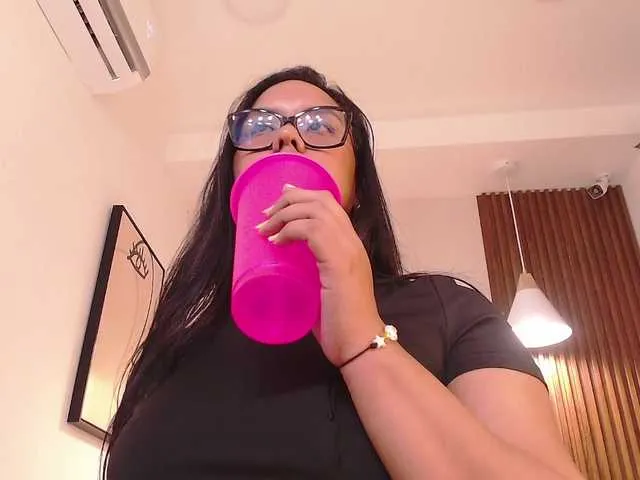 Live sex webcam photo for Daneshka-Heart #292044735