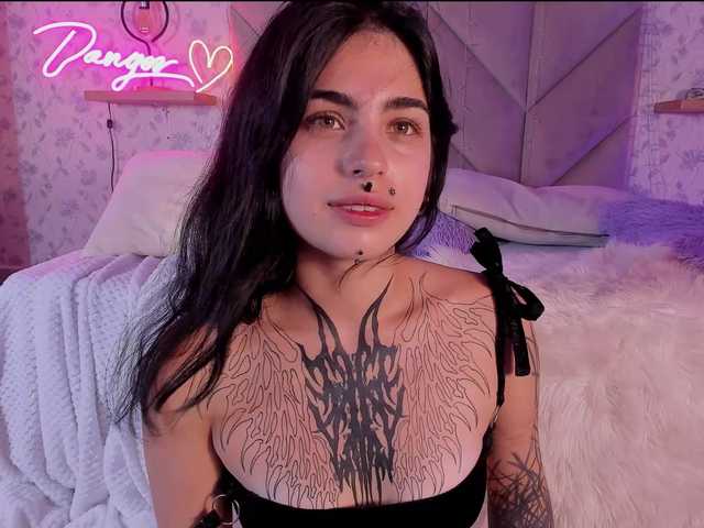 Live sex webcam photo for Dangeer #283003861