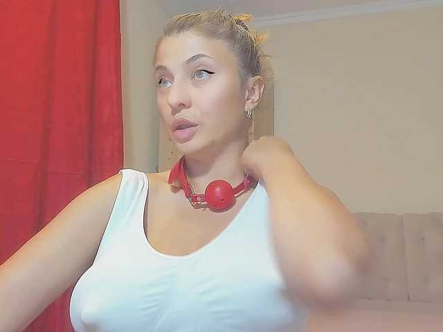 Live sex webcam photo for DangerDiana #294201701