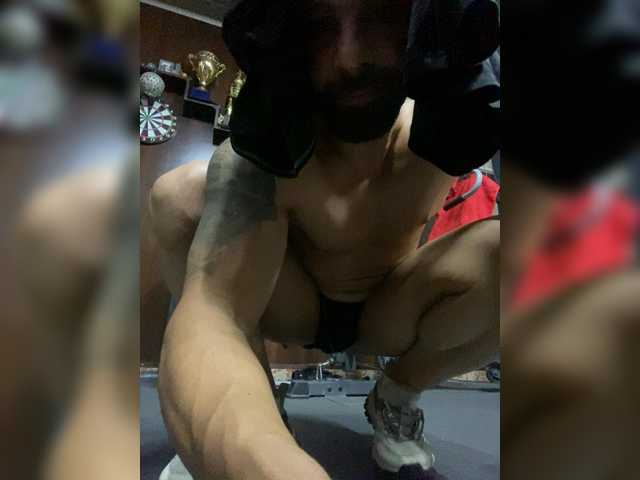 Live sex webcam photo for Danialhassanchecka #292356628