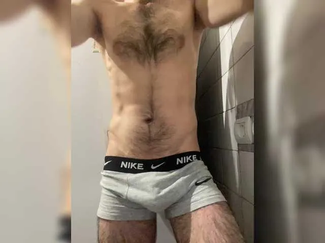 Live sex webcam photo for Daniel-11 #291408506