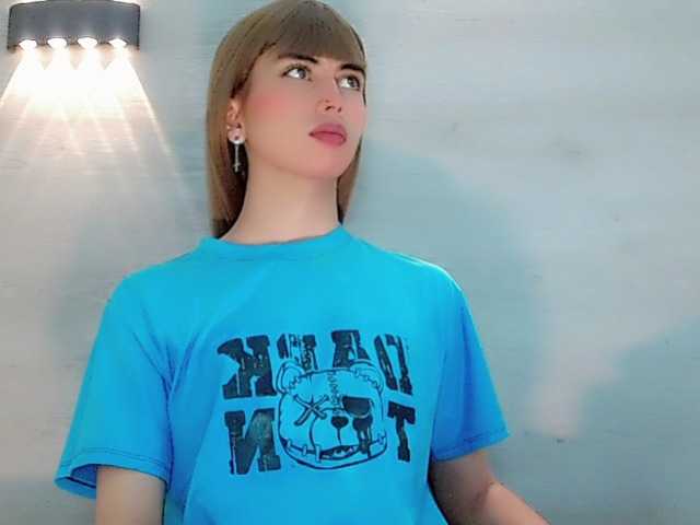 Live sex webcam photo for DanielaPink #290396508