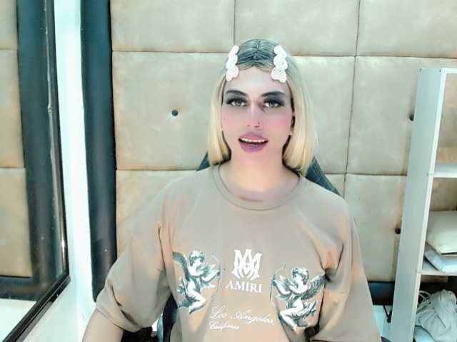 Live sex webcam photo for DanielaPink #290503365