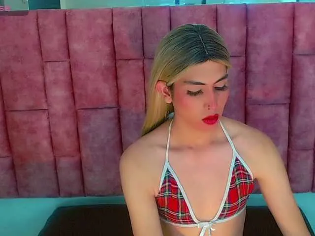 Live sex webcam photo for DanielaPink #291102421