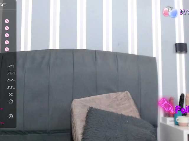 Live sex webcam photo for Danielaa-a #290295170