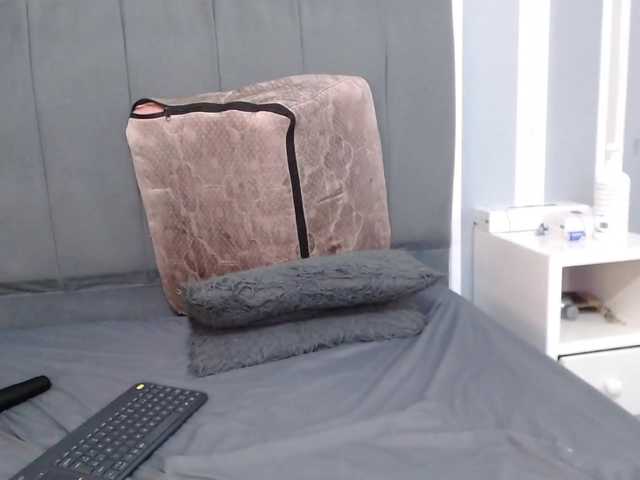 Live sex webcam photo for Danielaa-a #290326102