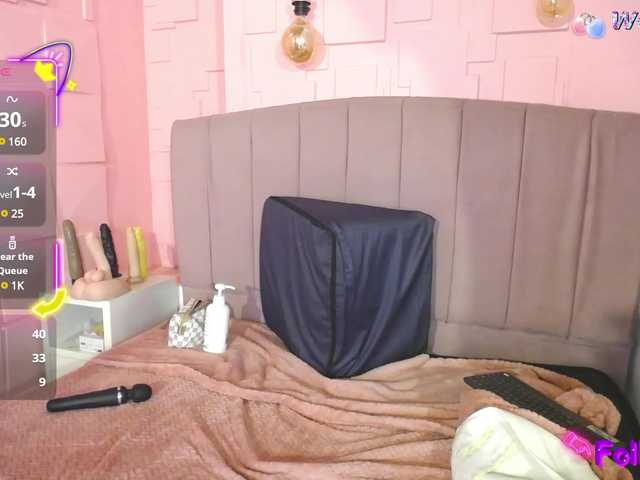 Live sex webcam photo for Danielaa-a #291443177