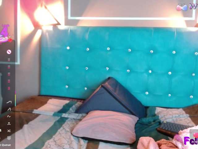 Live sex webcam photo for Danielaa-a #291827277